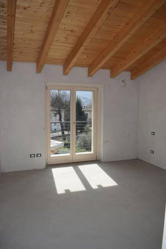 Nuovissimo quadrilocale in duplex, ristrutturato a nuovo Albino