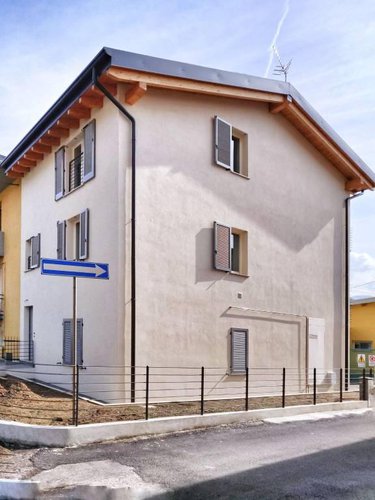 Nuovissimo quadrilocale in duplex, ristrutturato a nuovo Albino