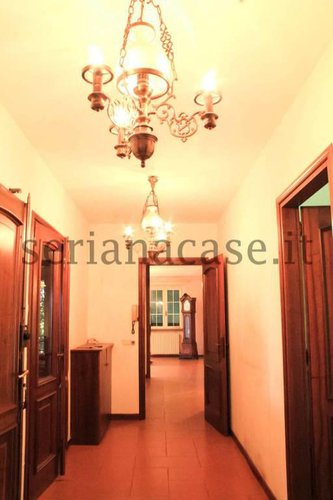 Caratteristica villa singola, due passi da tutte le comodit Cene