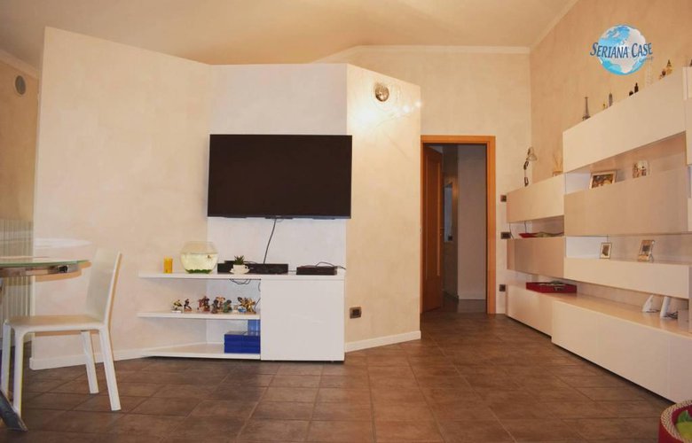 Quadrilocale terzo ed ultimo piano, servito ascensore Albino