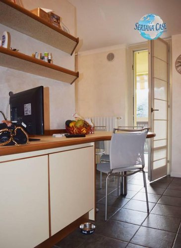 Quadrilocale terzo ed ultimo piano, servito ascensore Albino