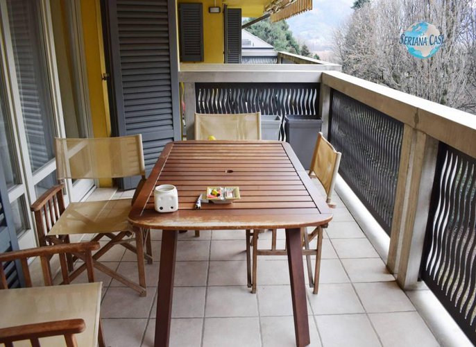 Quadrilocale terzo ed ultimo piano, servito ascensore Albino