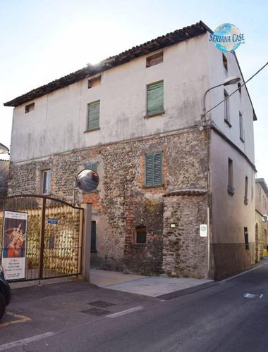 Porzione di casa da ristrutturare, ottimo potenziale! Villa di Serio