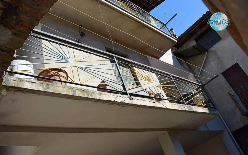 Porzione di casa da ristrutturare, ottimo potenziale! Villa di Serio