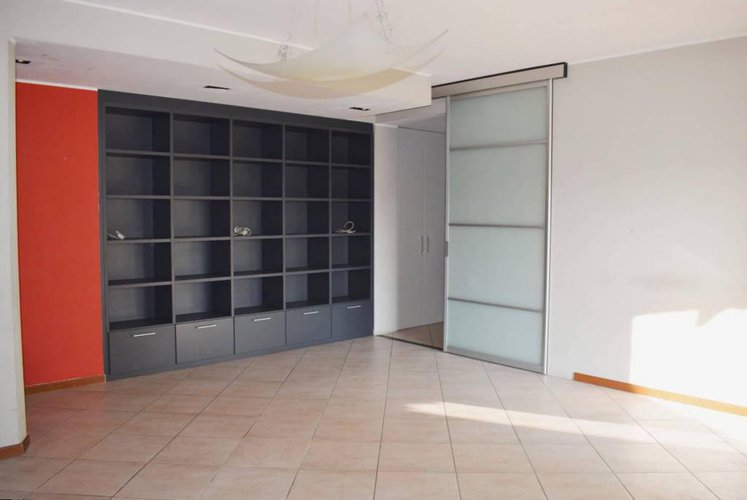 Trilocale parzialmente arredato, box e cantina! Alzano Lombardo