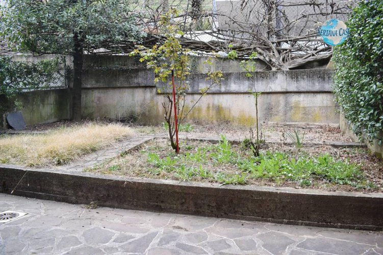 Villetta a schiera in ottimo stato, giardino privato Albino