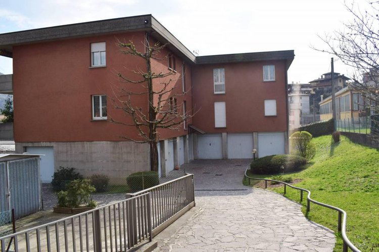 Trilocale al piano primo, abitabile subito Albino