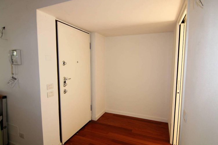 AI PIEDI DELLA COLLINA NUOVISSIMO PIANO TERRA Bergamo