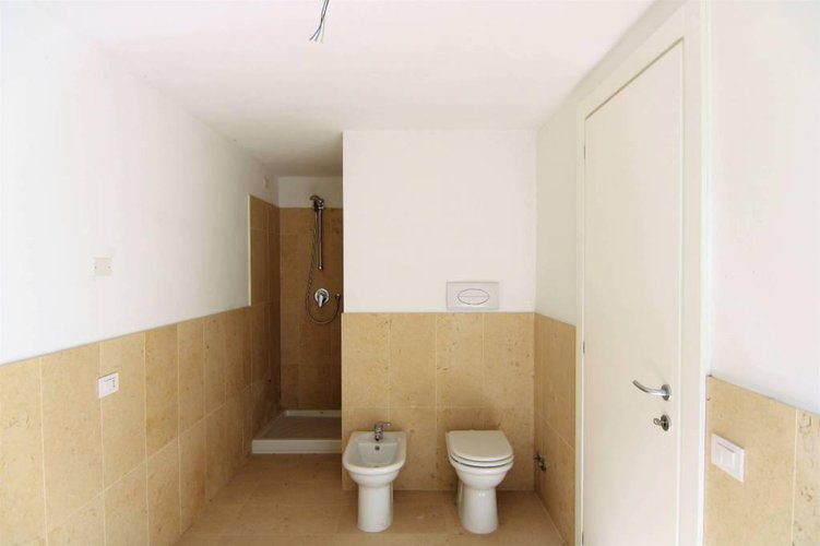 AI PIEDI DELLA COLLINA NUOVISSIMO PIANO TERRA Bergamo