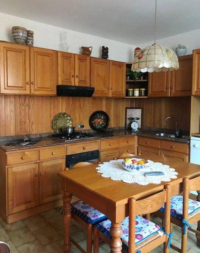 Villa bifamiliare ben tenuta, abitabile subito. Albino