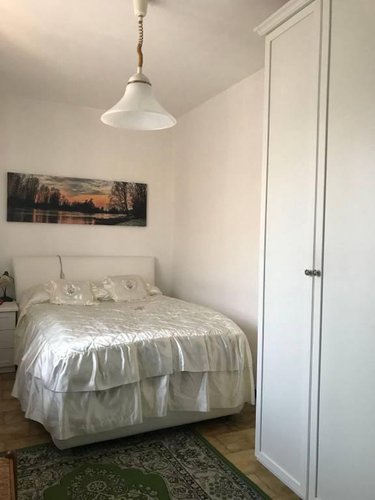 Villa bifamiliare ben tenuta, abitabile subito. Albino