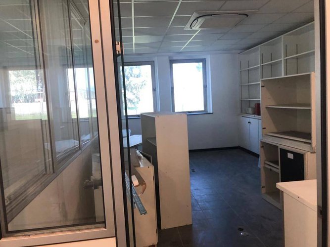 Affittasi ufficio di 330mq Calcinate