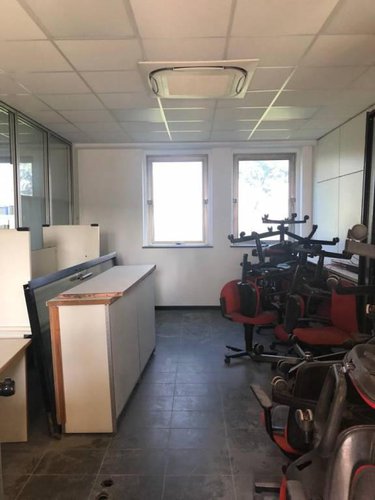Affittasi ufficio di 330mq Calcinate