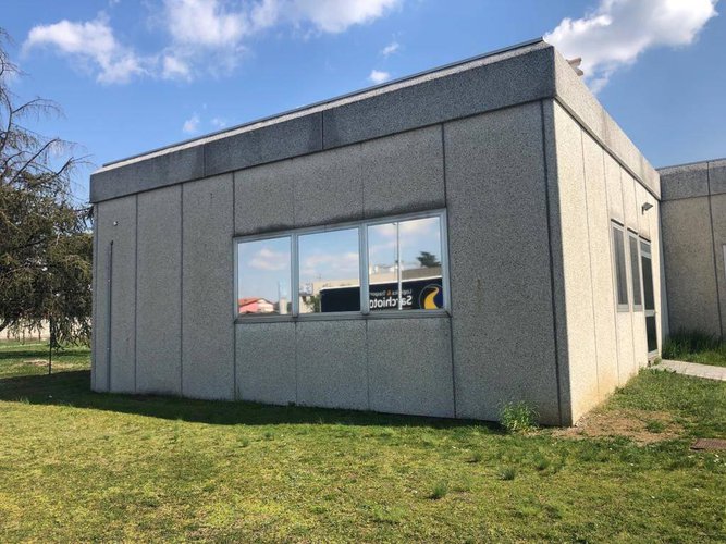 Affittasi ufficio di 330mq Calcinate