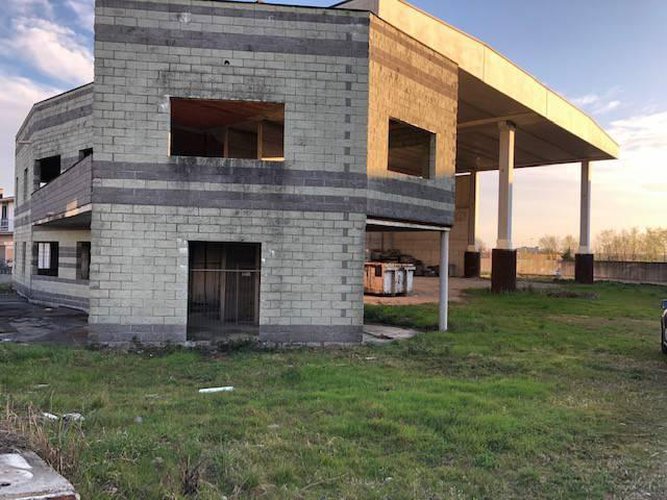 Vendesi capannone di metratura esclusiva!