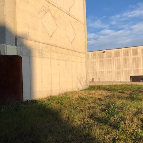 Vendesi capannone di metratura esclusiva! Torre de' Roveri