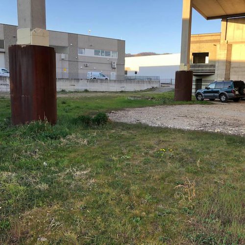 Vendesi capannone di metratura esclusiva! Torre de' Roveri