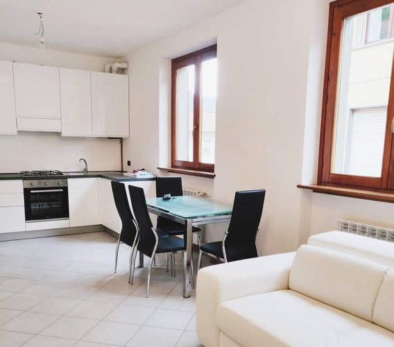 Nuovissimo bilocale completamente arredato! Cene