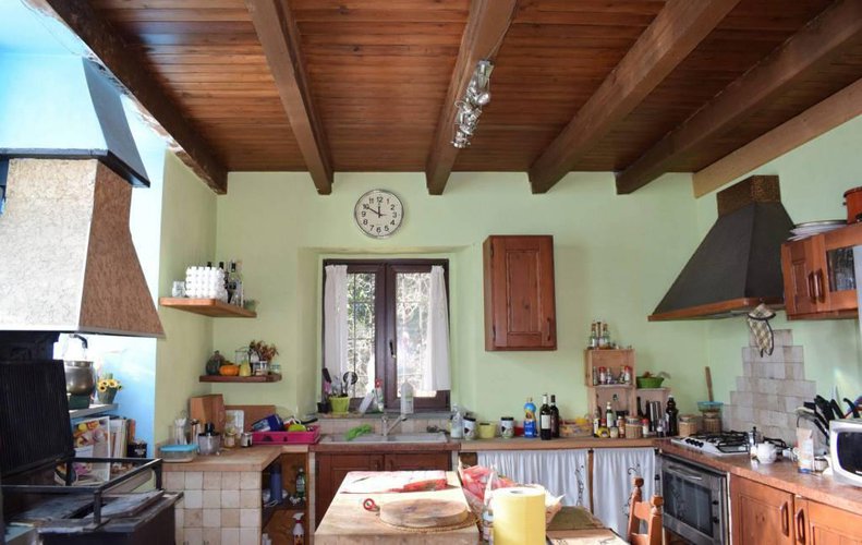 Tipico rustico bergamasco finemente ristrutturato Cene