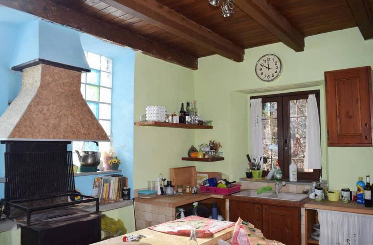 Tipico rustico bergamasco finemente ristrutturato Cene