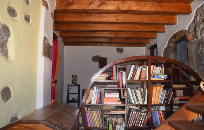 Tipico rustico bergamasco finemente ristrutturato Cene