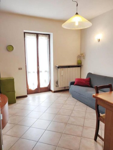 Grazioso trilocale ristrutturato e arredato! Nembro