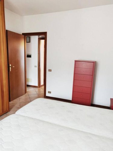 Grazioso trilocale ristrutturato e arredato! Nembro