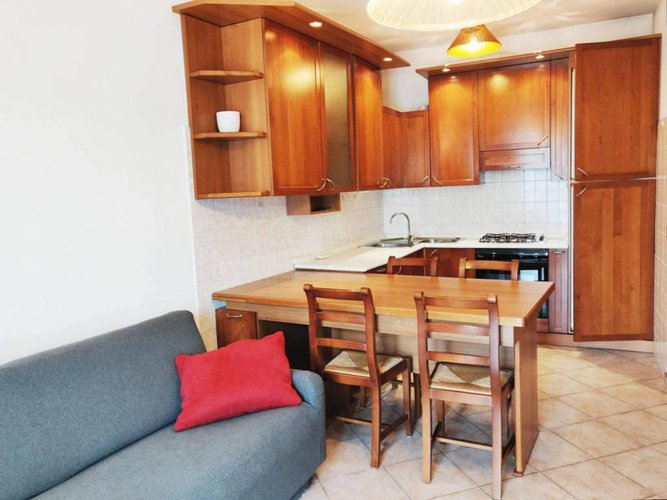 Grazioso trilocale ristrutturato e arredato! Nembro