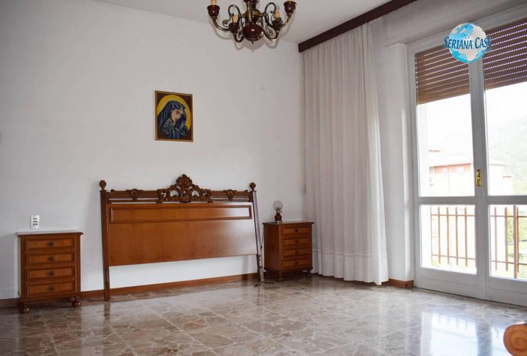 Quadrilocale in buono stato con tre terrazze vivibili! Nembro