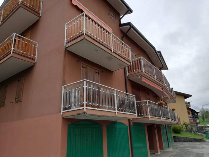 GORNO, TRILOCALE ARREDATO Gorno