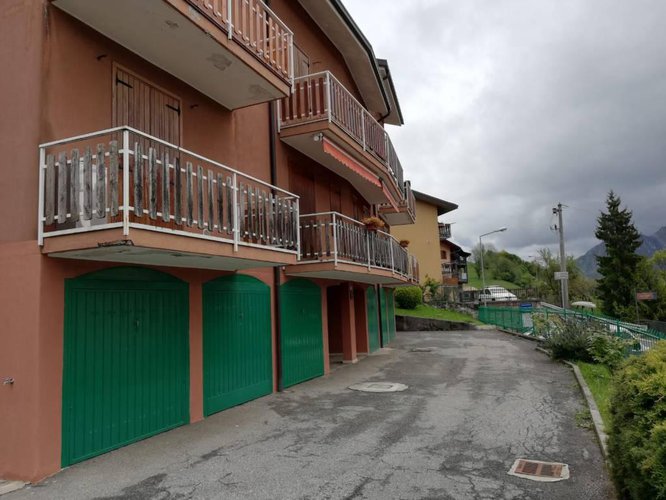 GORNO, TRILOCALE ARREDATO Gorno