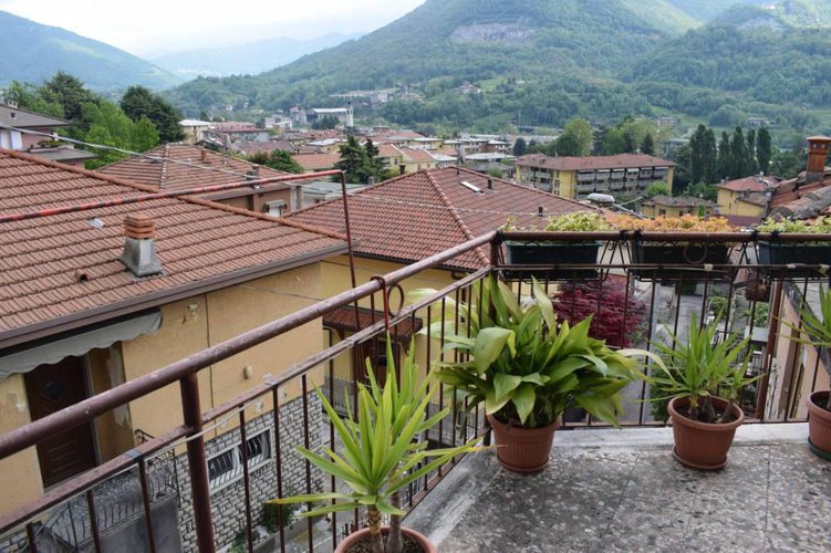 Trilocale con box singolo e grande cantina Albino