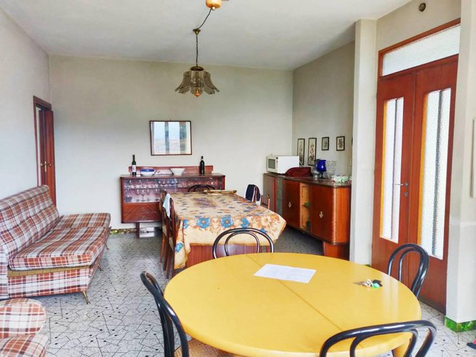 Splendido rustico immerso nel verde Albino