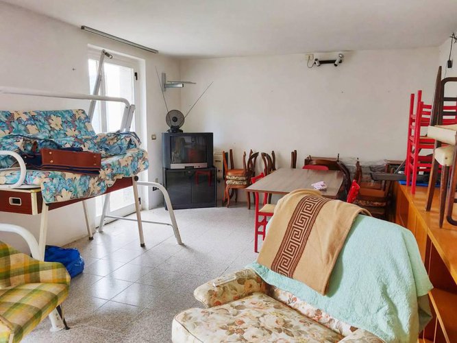 Splendido rustico immerso nel verde Albino