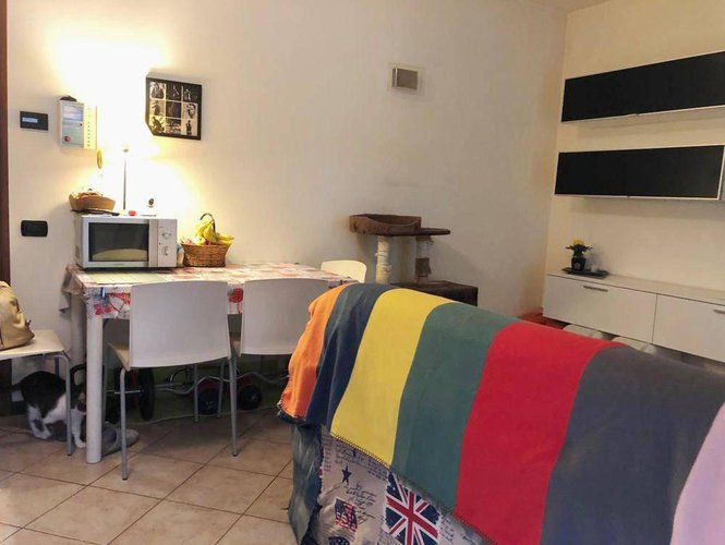 Bilocale con giardino privato e box Cene