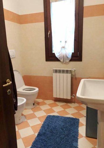 Bilocale con giardino privato e box Cene