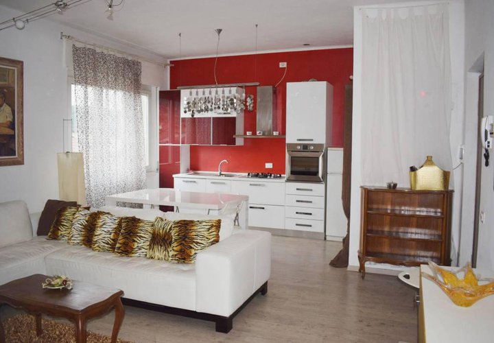 Vendesi bilocale completamente arredato! AFFARE Ranica