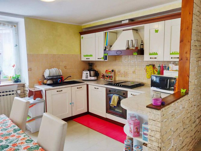 Porzione di casa/cielo terra completamente ristrutturata Pradalunga