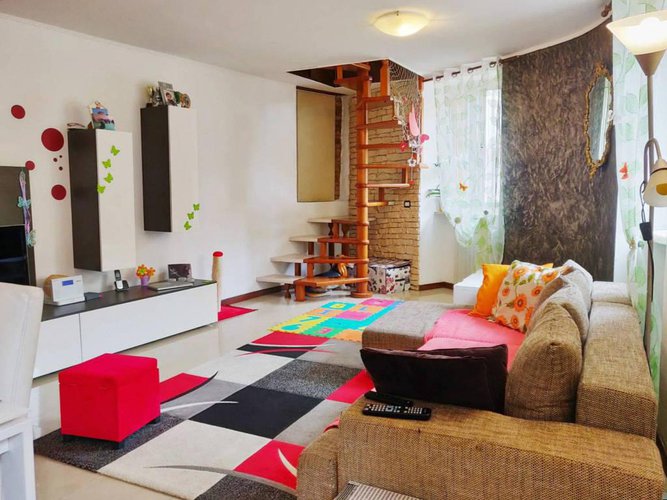 Porzione di casa/cielo terra completamente ristrutturata Pradalunga