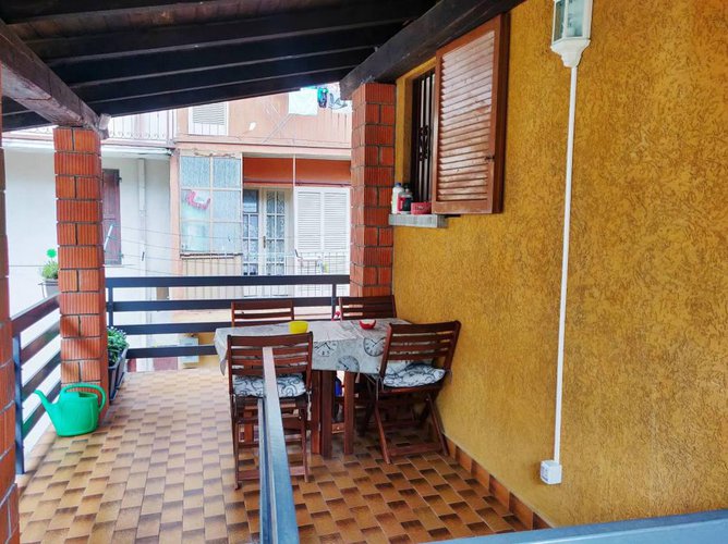 Porzione di casa/cielo terra completamente ristrutturata Pradalunga