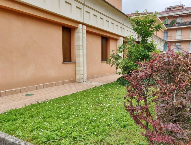 Quadrilocale con giardino e box doppio Scanzorosciate