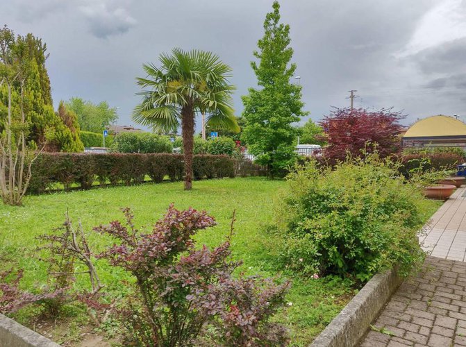 Quadrilocale con giardino e box doppio Scanzorosciate