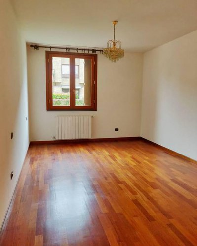 Quadrilocale con giardino e box doppio Scanzorosciate