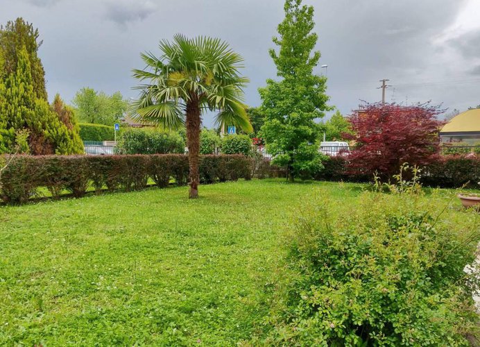 Quadrilocale con giardino e box doppio Scanzorosciate