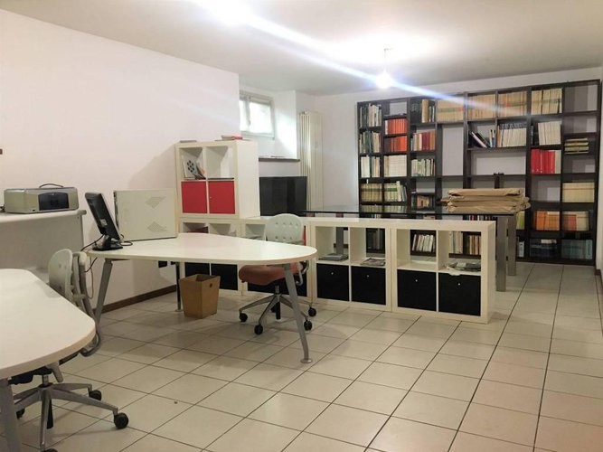 Via Tiraboschi ufficio occasione € 119.000 Bergamo