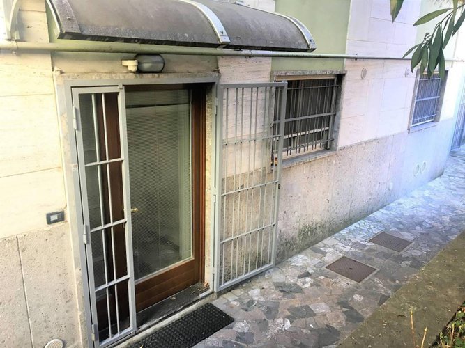 Via Tiraboschi ufficio occasione € 119.000 Bergamo