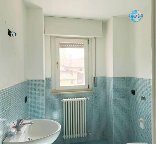 Trilocale completamente ristrutturato con doppi servizi Torre Boldone