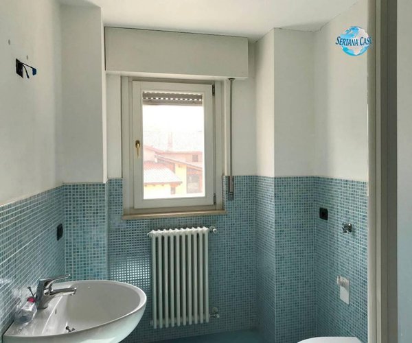 Trilocale completamente ristrutturato con doppi servizi Torre Boldone