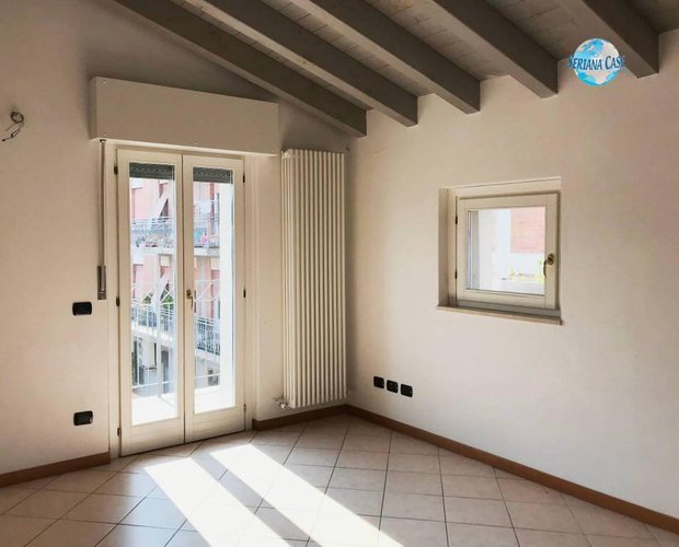 Trilocale completamente ristrutturato con doppi servizi Torre Boldone