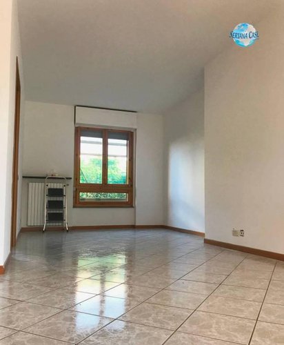 Trilocale con doppi servizi, giardino e box Torre Boldone